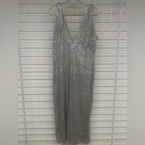 Abercrombie & Fitch Dresses & Skirts - Abercrombie & Fitch Glittering Silver Dress